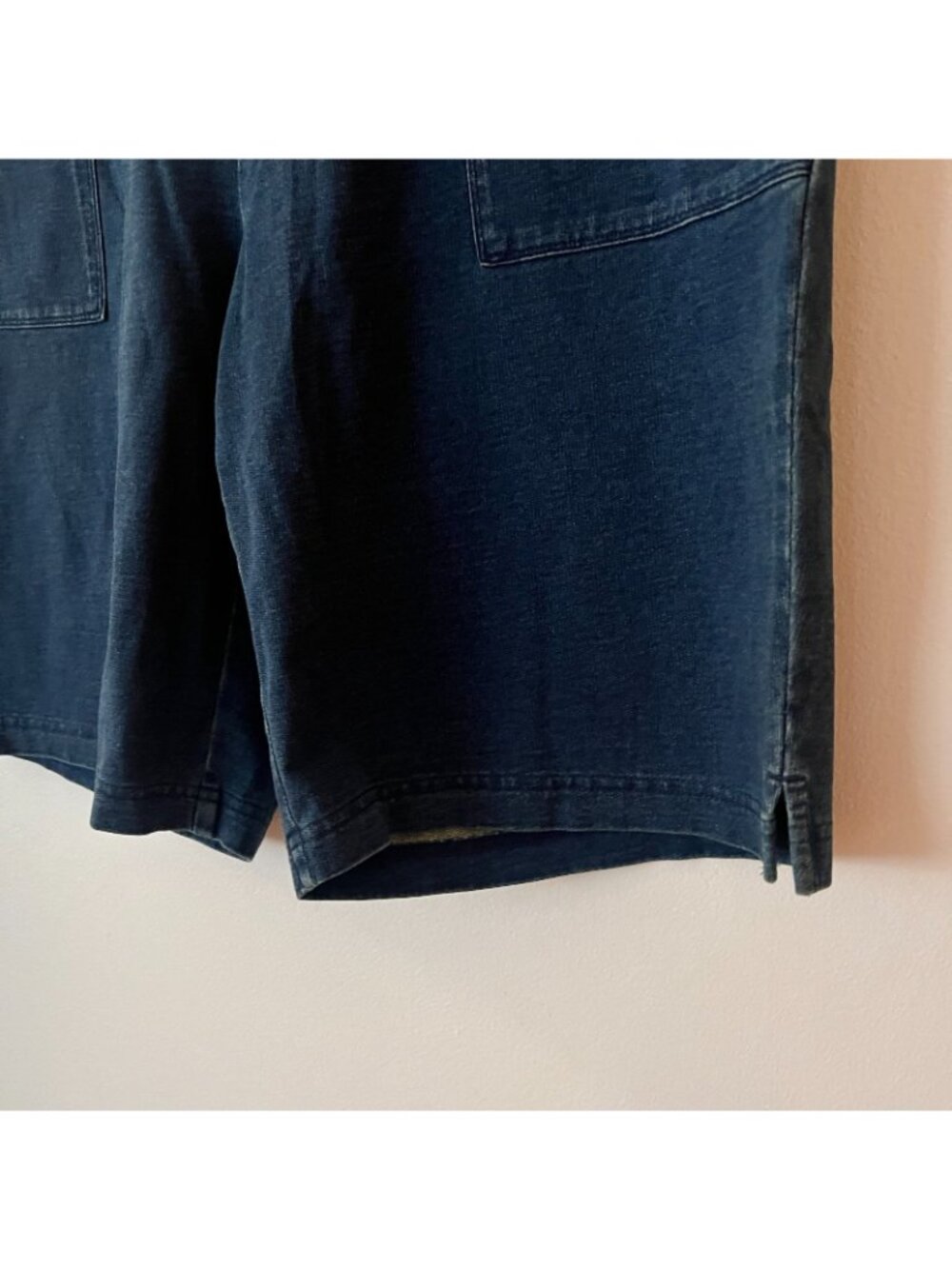 NWT J. Jill Pure Jill Indigo Pull On Stretch Bermuda Shorts Women's Size Medium - Picture 2 of 9